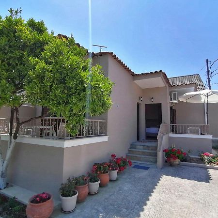 Villa Nikolaou Parga Exterior photo