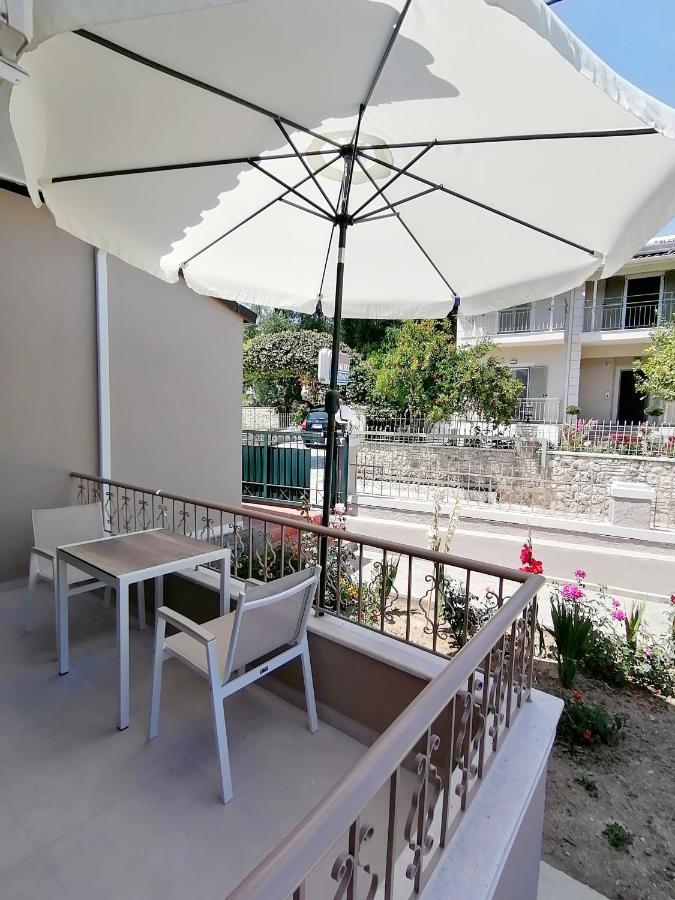 Villa Nikolaou Parga Exterior photo