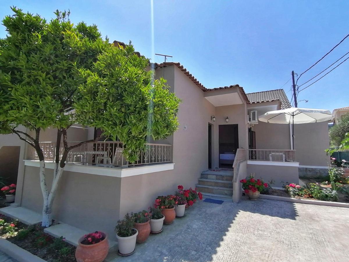 Villa Nikolaou Parga Exterior photo